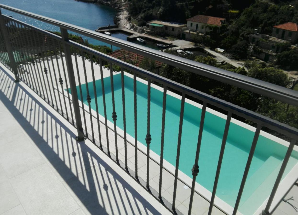 HOLIDAY HVAR lux Basina Extérieur photo