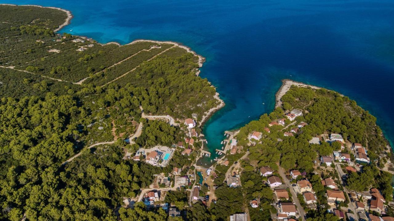 HOLIDAY HVAR lux Basina Extérieur photo