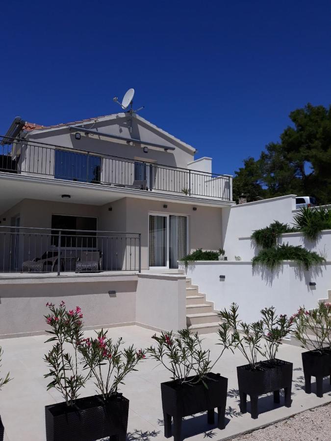 HOLIDAY HVAR lux Basina Extérieur photo