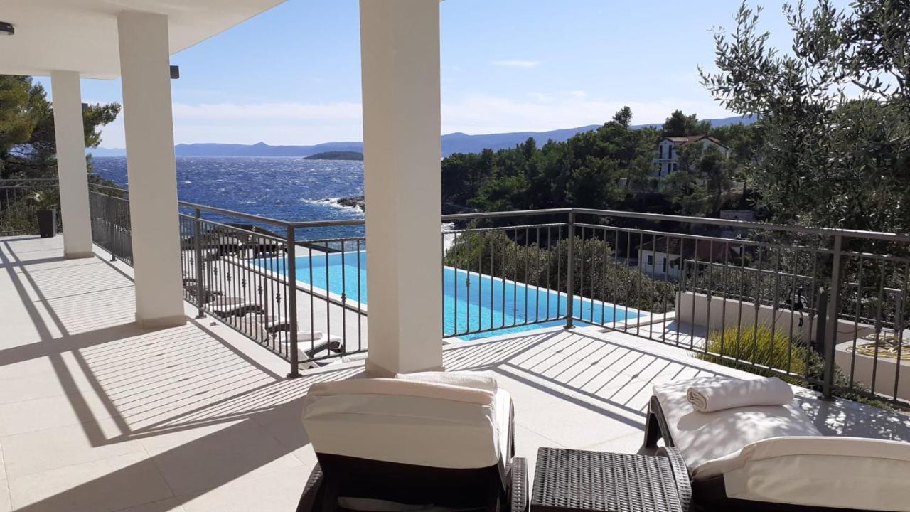 HOLIDAY HVAR lux Basina Extérieur photo