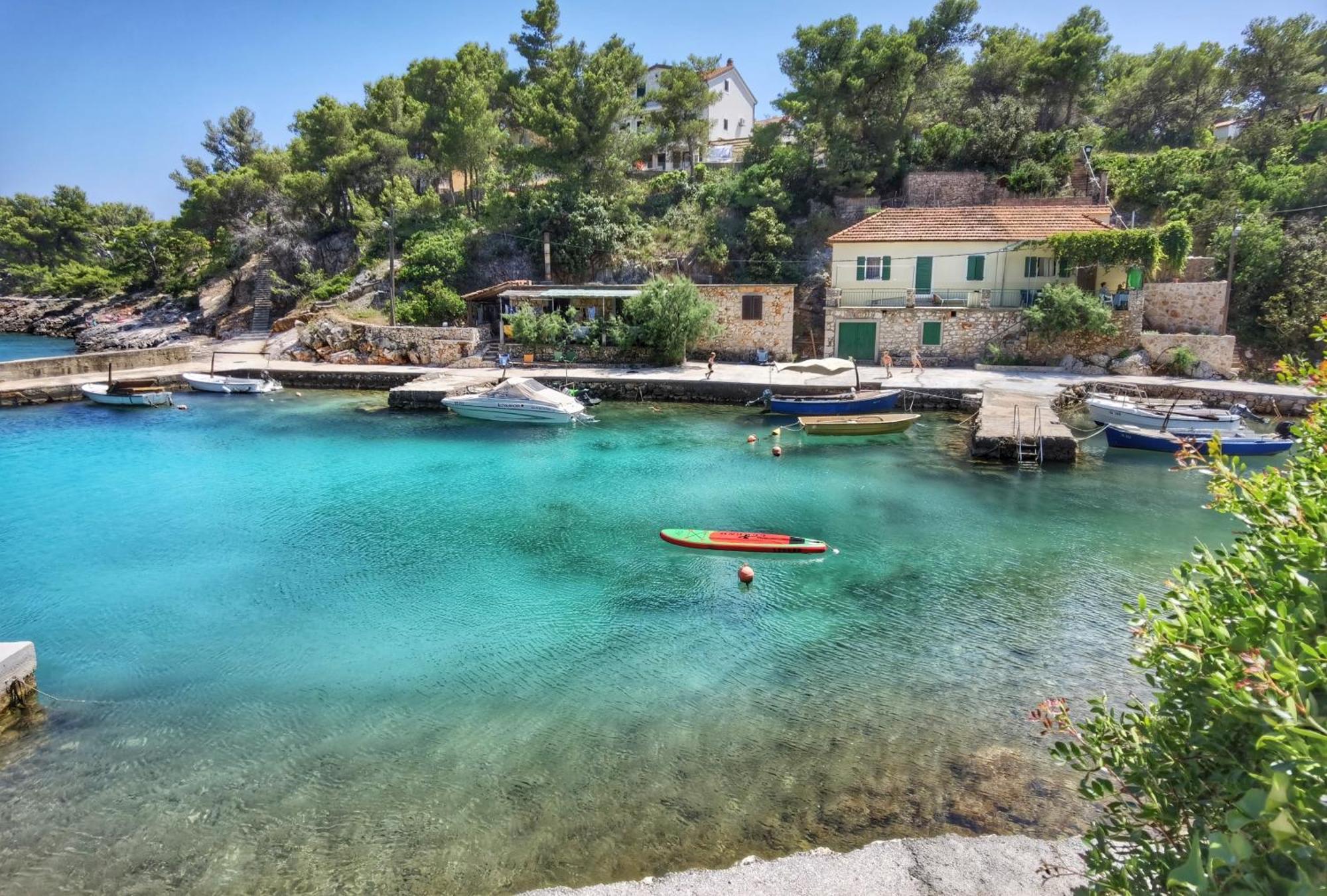 HOLIDAY HVAR lux Basina Extérieur photo